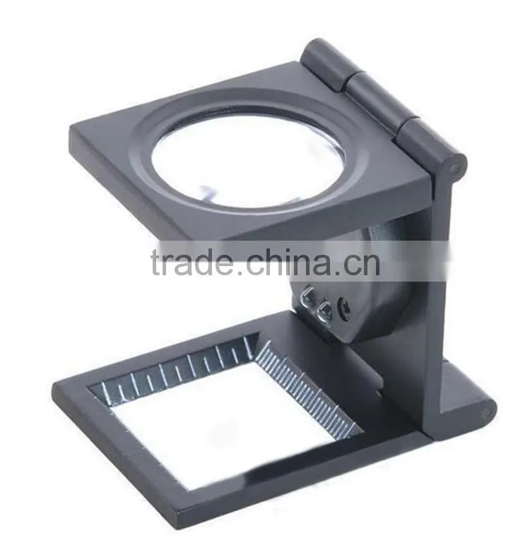 Folding led magnifying glass