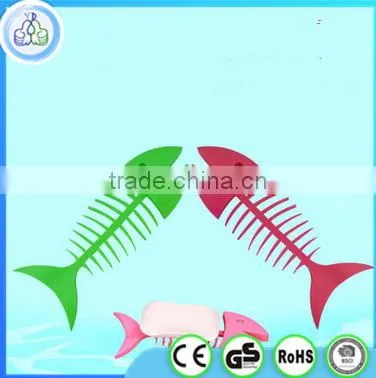 Wholesale fishbone shape plastic soap holder made in China