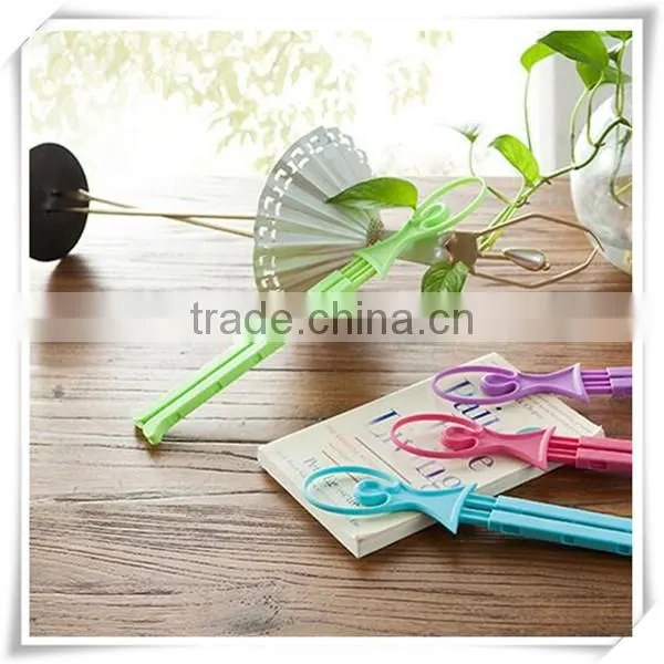 Green Retractable Morden home furniture plastic shoe racks, Unbreakable length boot shoe brackets plastic racks manufacturer
