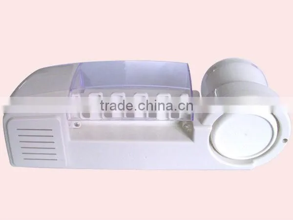 Plastic Wall Mounted Toothbrush Holder With Sucker