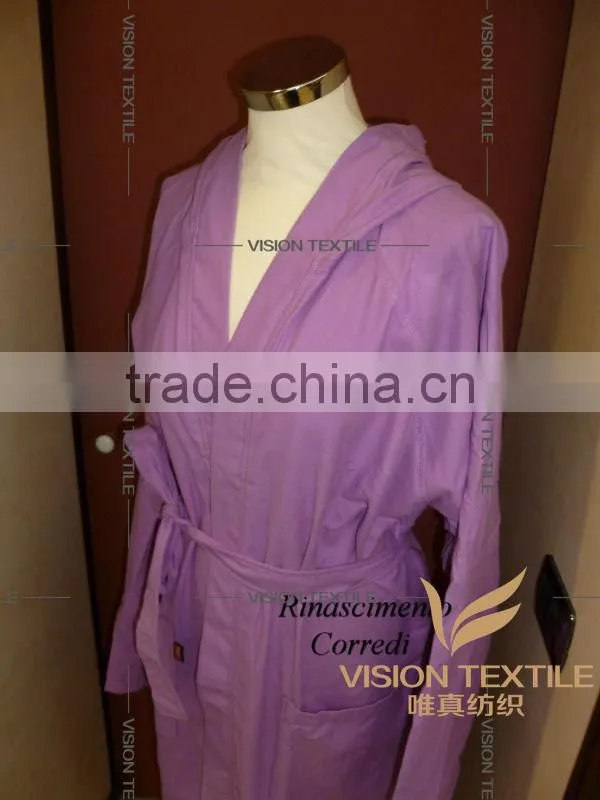 China Manufacture Microfiber Plush Bathrobe