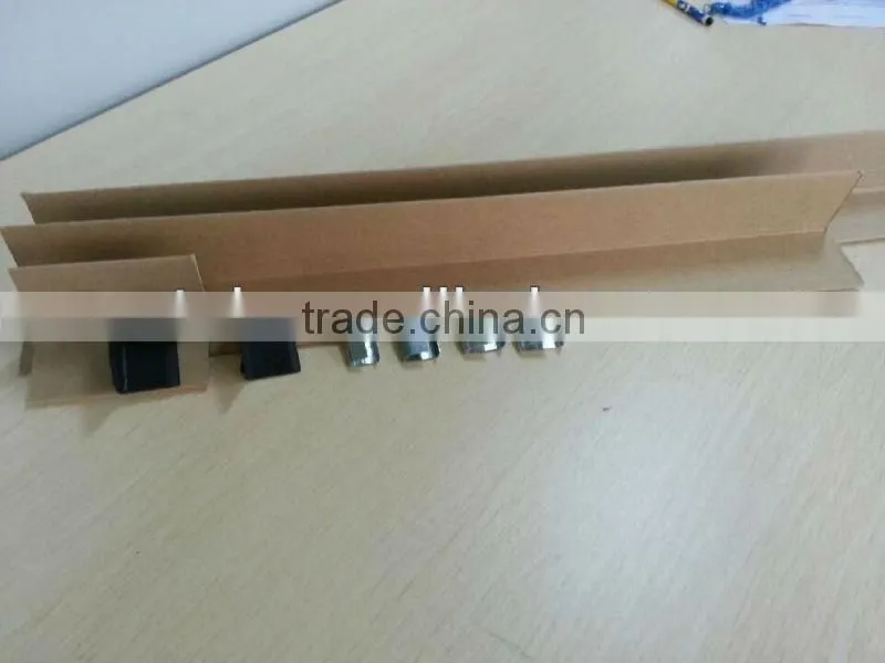 Plastic and paper corner protector for strapping from STEK