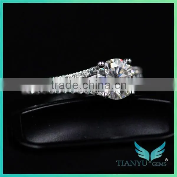 1 carat 6.5mm E F color vvs moissanite14k gold moissanite engagement rings