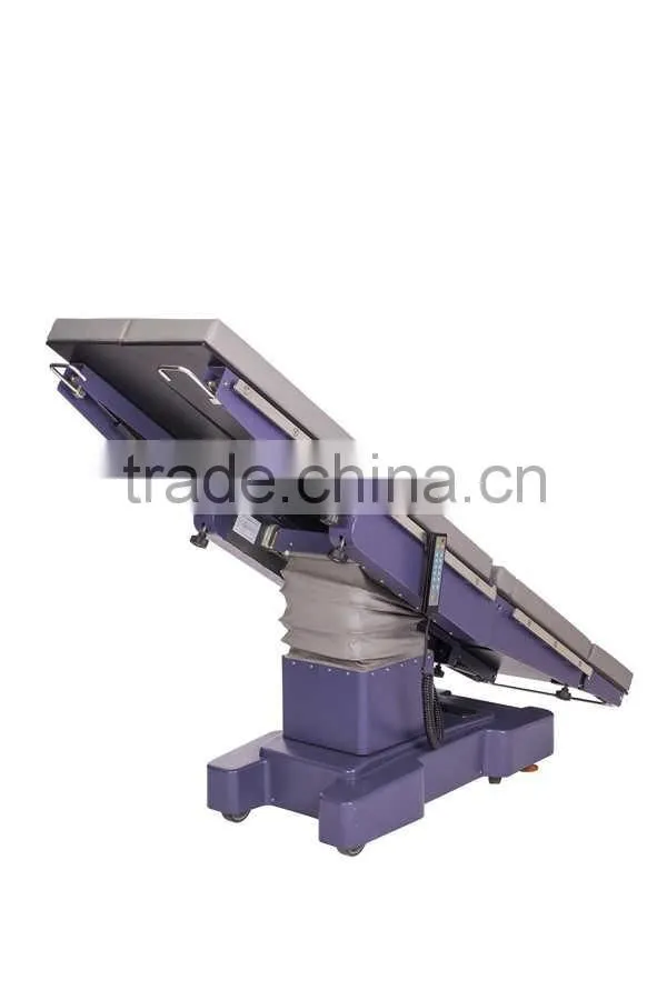 Operating Table Compatible with many accessories