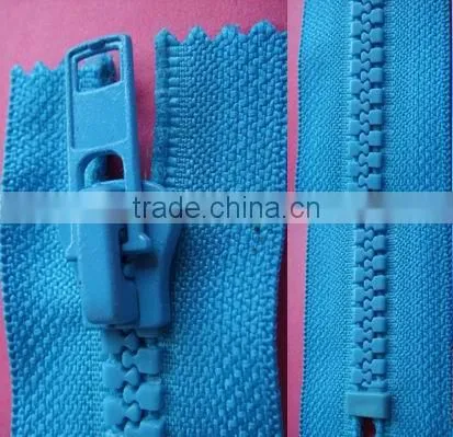 plastic zipper