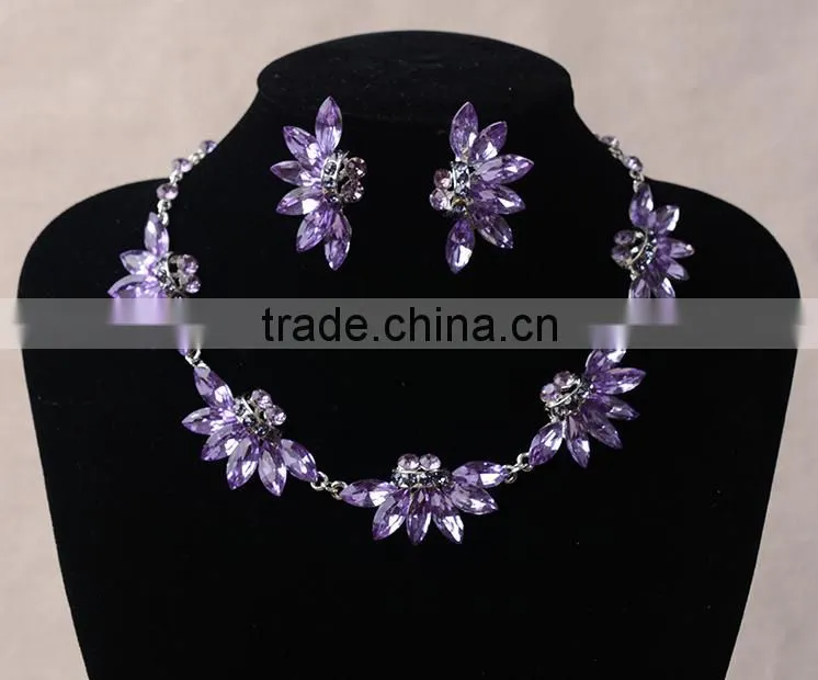 Beautiful High Quality Noble Diamond Necklace Earring Set