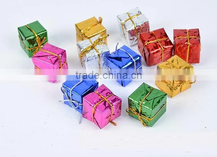 12PCS per Pack Gift Box Merry Christmas Tree Ornaments 3cm color laser small gift bags