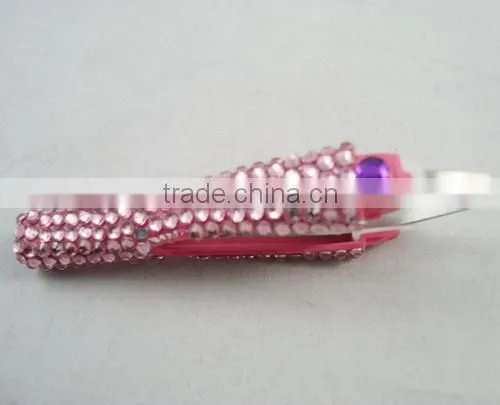 Eyebrow automic tweezers designed as makeup tools