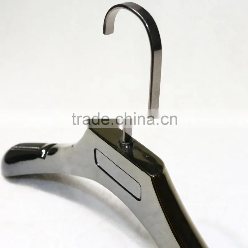 Wholesale electric clothes plastic hanger for coat