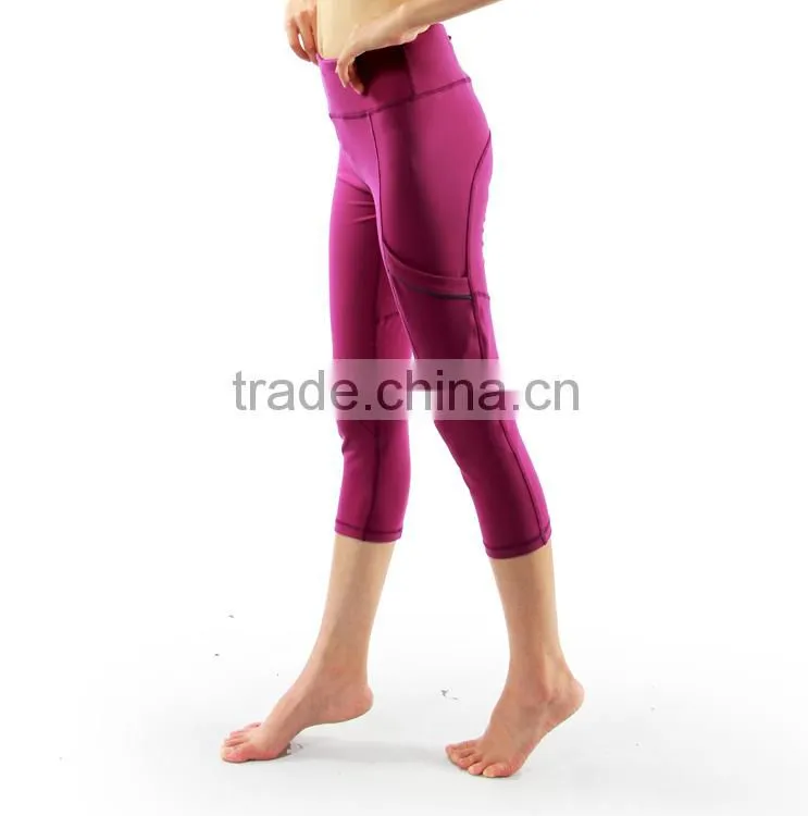Wholesale fashion fitness girls wear, custom sport tights and yoga capri pants