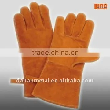 Leather gloves