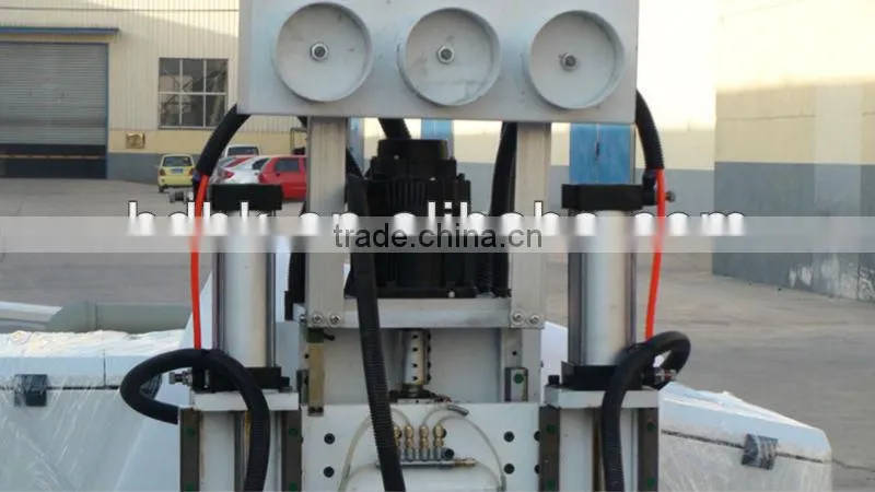 ATC wood carving machine with drill and saw blade