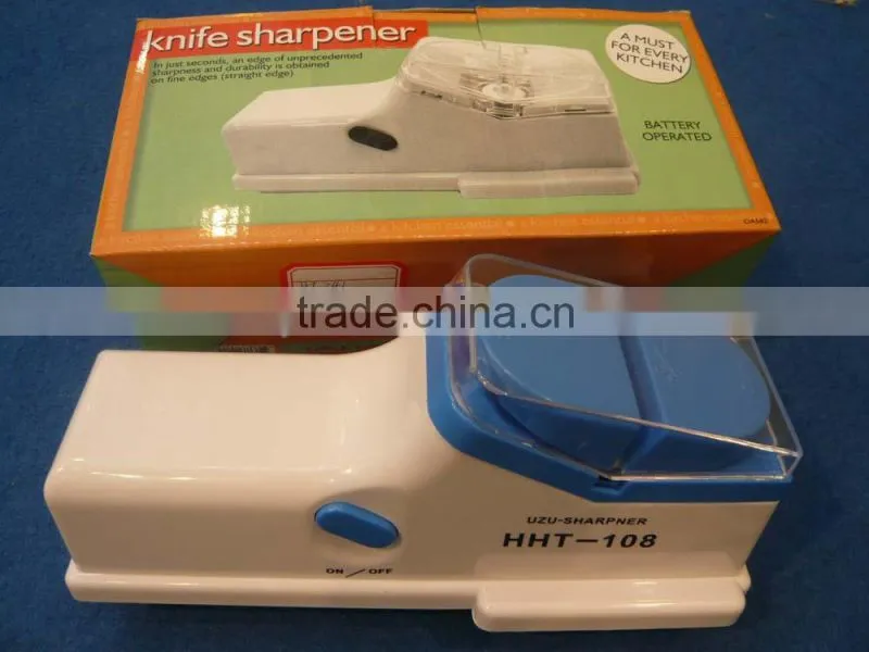sharp plastic knife