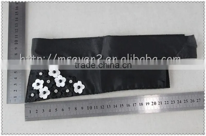 Customized Angle shaped beaded necklace, Black collar with flower beaded for T-shirt