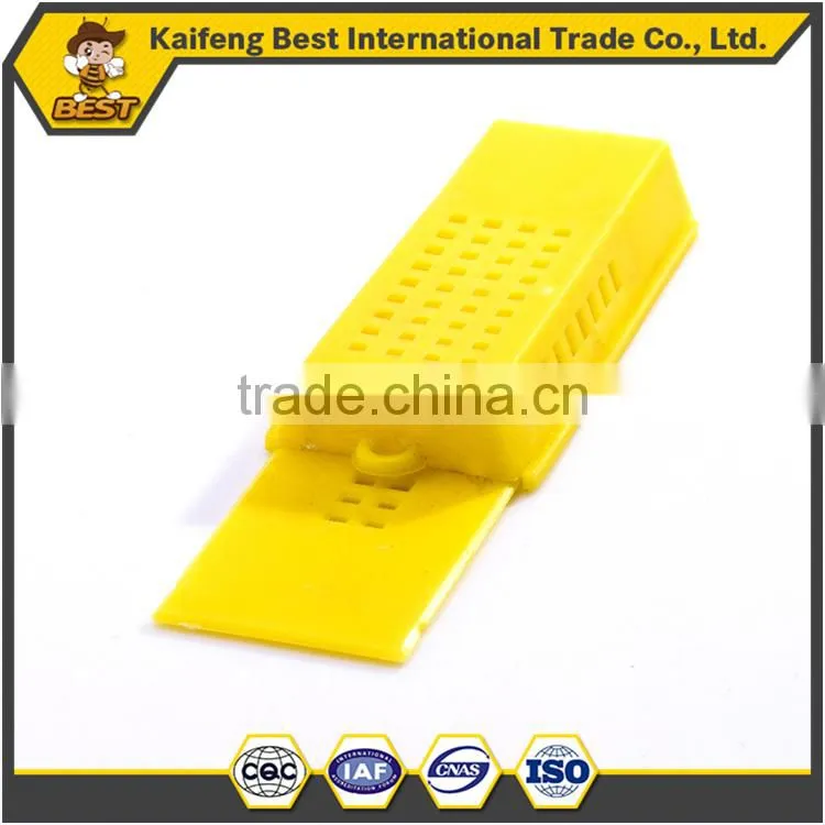 yellow plastic bee queen cage for beekeepung equipment