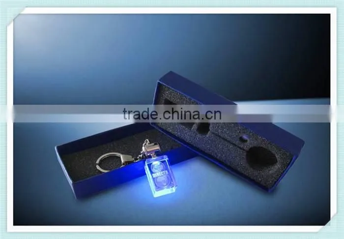 Promotional 3D engraving crystal keychain with led light as kids led giveaway