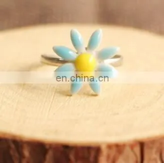 High Quality Hot Sale Daisy Rings Bridal ceramics Engagement Ring for Women Jewelry Gift