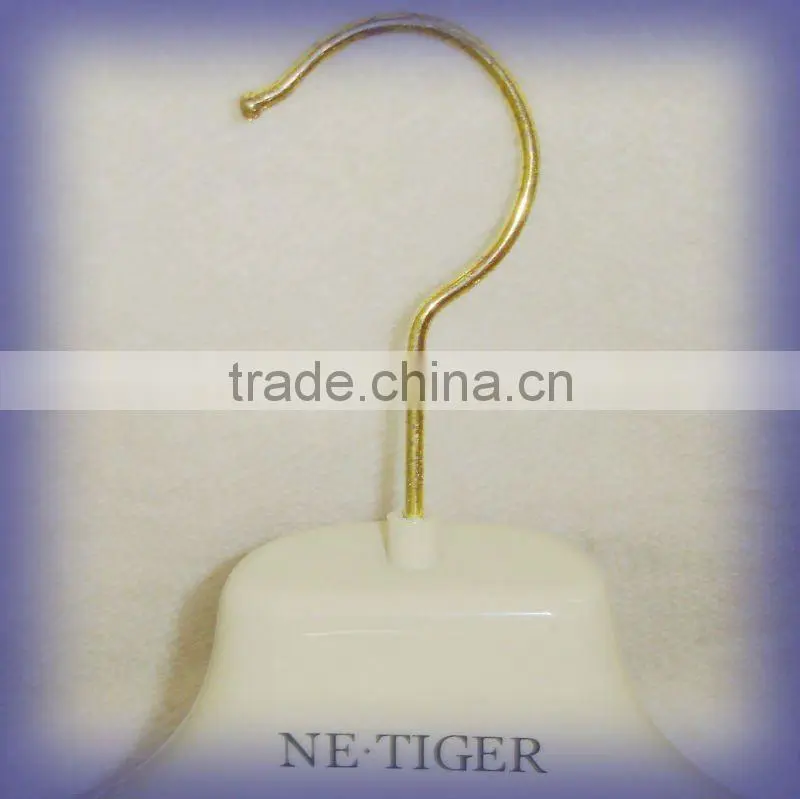 DSL14 plastic clothes hangers for coat,overcoat hanging