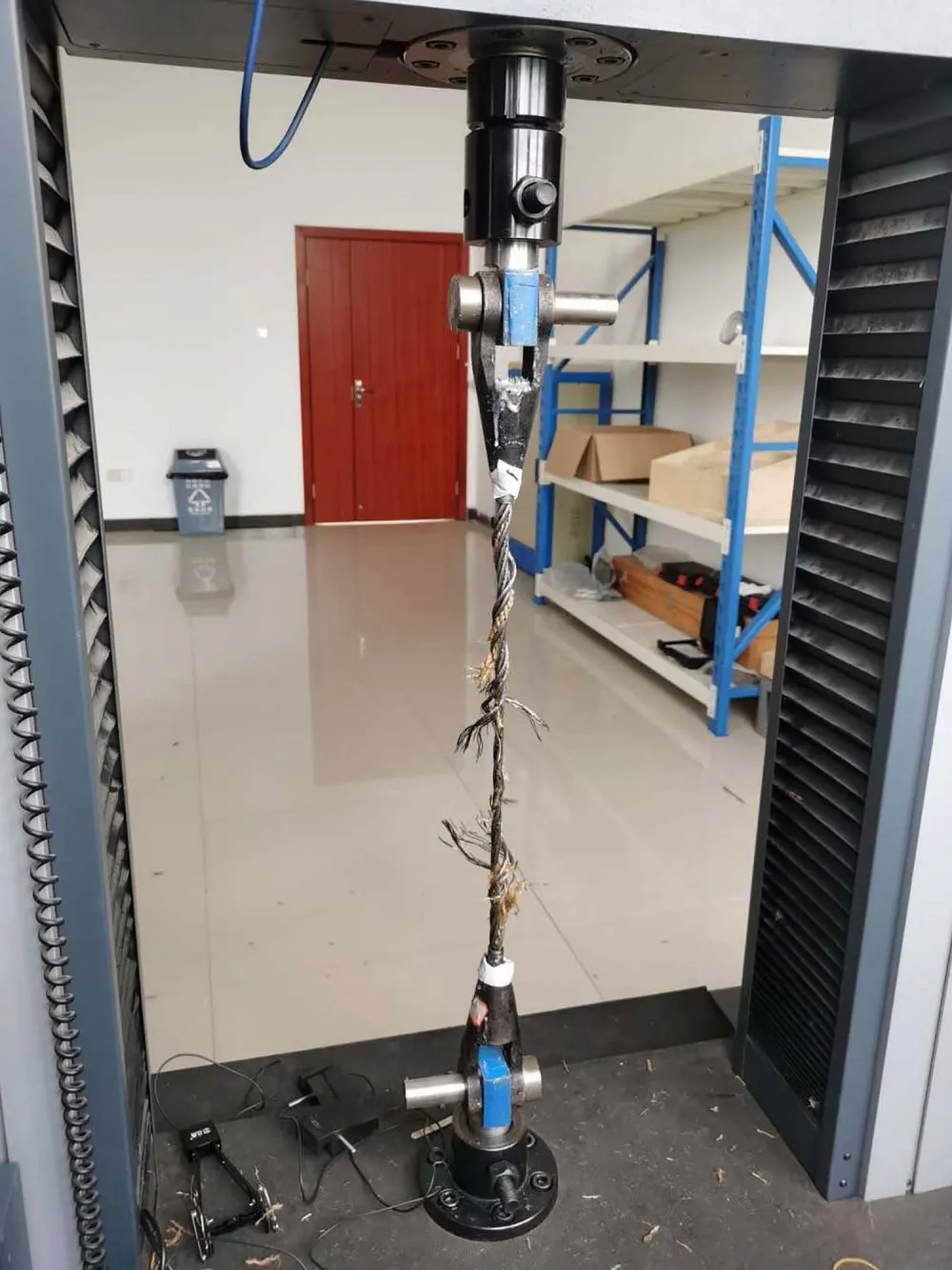 12mm钢丝绳索具破断.jpg