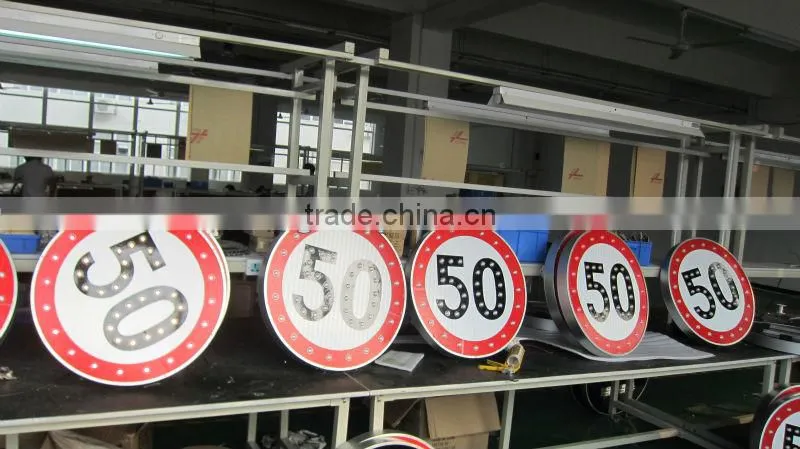 safety solar traffic sign