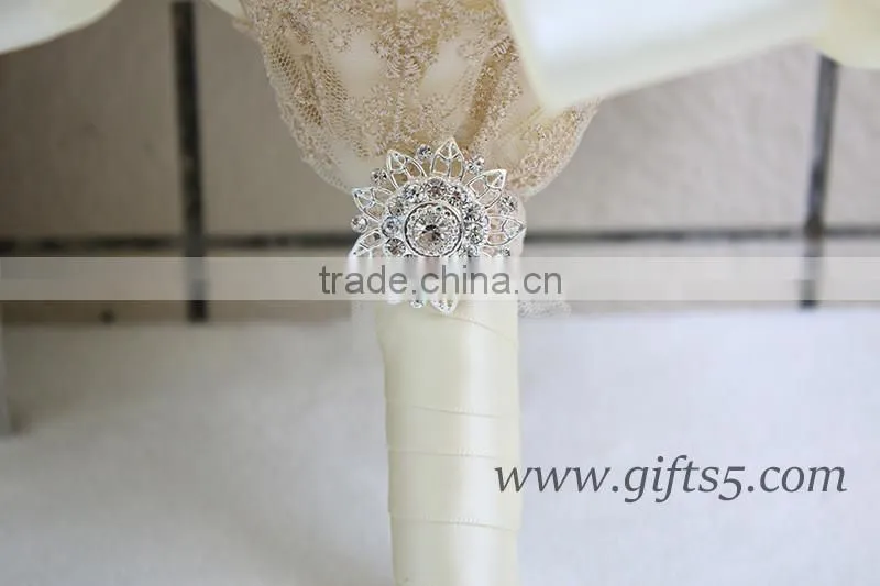 Excellent Wedding Bouquet Handmade wedding Silk Roses bouquet with Jewels Crystals