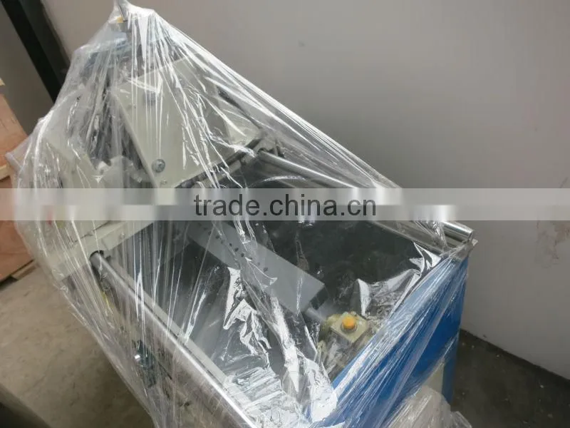 Plastic crusher straight blade sharpener