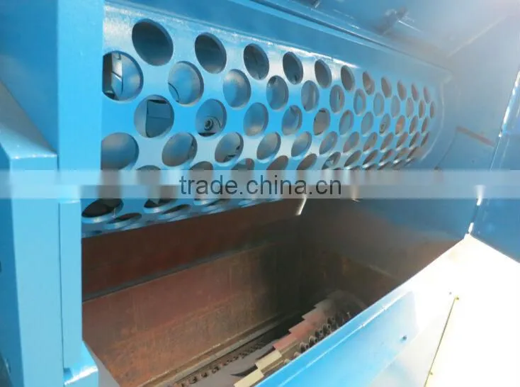 Plastic shredder and crusher for the big garbage barrel
