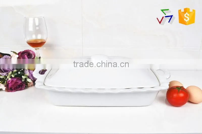 15.5" Square white ceramic bakeware with lid