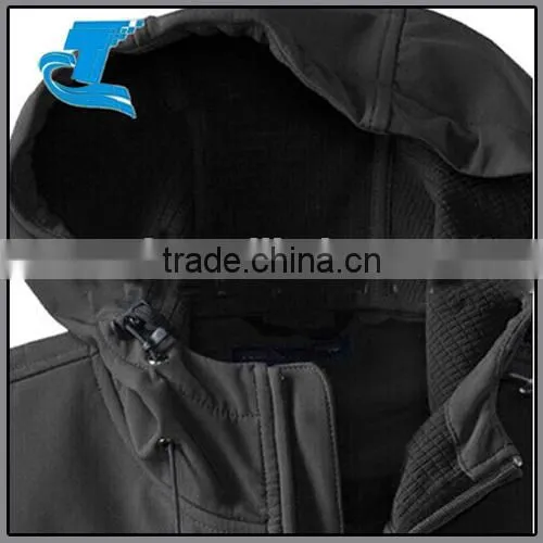 Latest Breathable Hooded Softshell Men Jacket