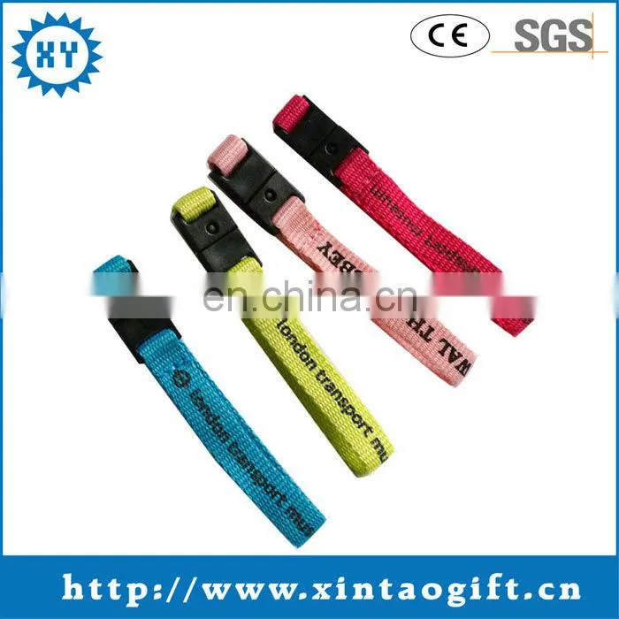Fashion cute lanyards with safety breakaway buckles