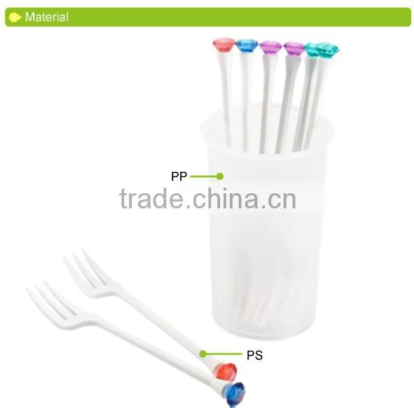 D658 Diamond kitchen knife fork spoon plastic fork spoon and fork
