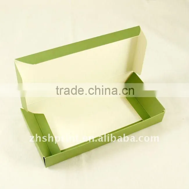 Packaging cardboard box for oil