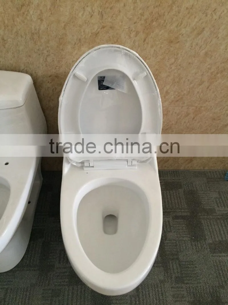 8247 China bathroom one piece siphonic toilet bowl