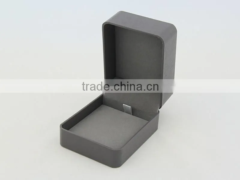 Custom samll plastic jewelry packaging box for pendant