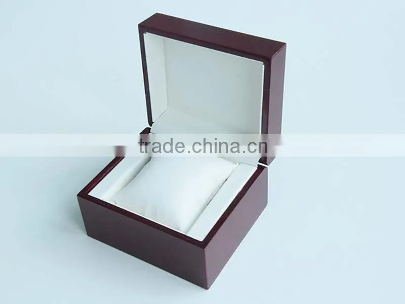 Luxury High lacquer watch box wooden with pillow