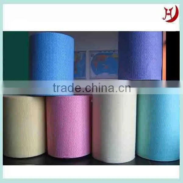 Oil absorbing spunlace nonwoven fabric roll