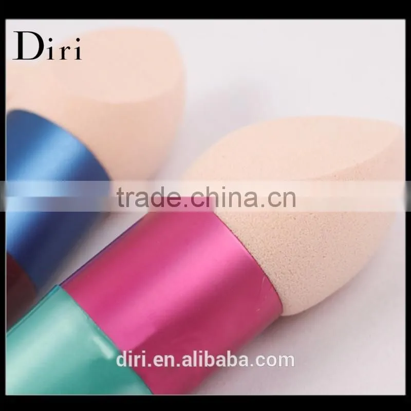 Women protable a good cosmetic concealer puff with sponge