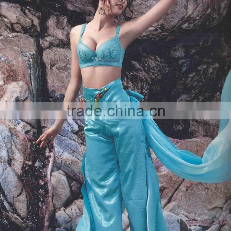 indian women beautiful bra with underwears/indian women in bra