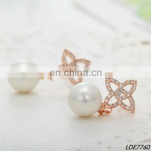 Gold ear tops designs hot wholesale chic gold delicate diamante flower bridesmaid wedding double sided pearl stud earrings