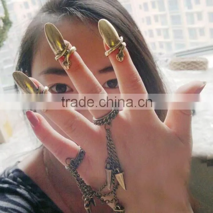 Europe and the United States punk wind texture rivet tassel double loop ring
