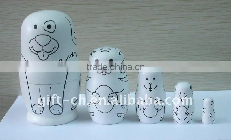 Wooden nesting doll/Matryoshka Doll,/Babushka doll
