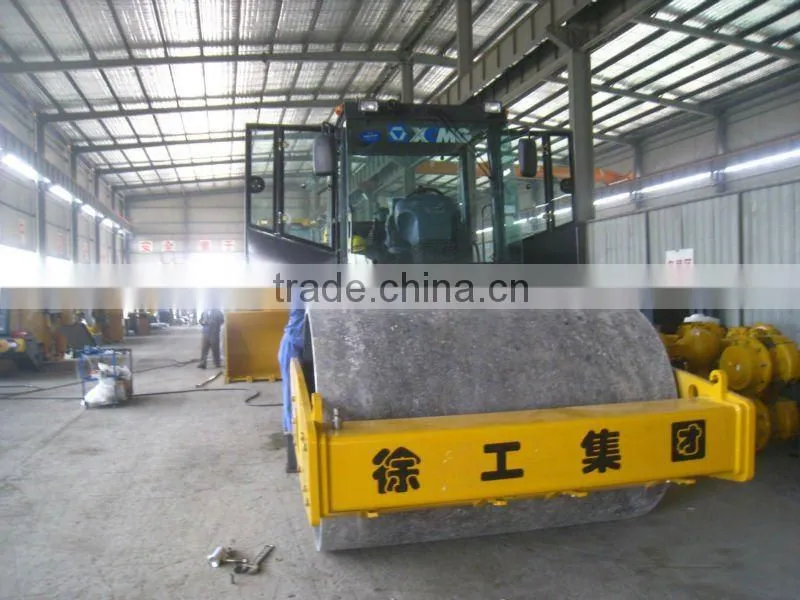 XCMG XS182 single drum vibratory roller road roller