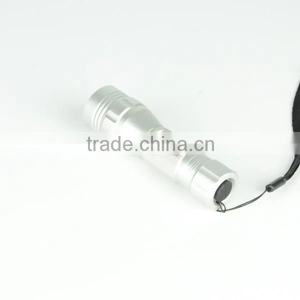 Dry Batteries Operated Aluminum LED Flashlight