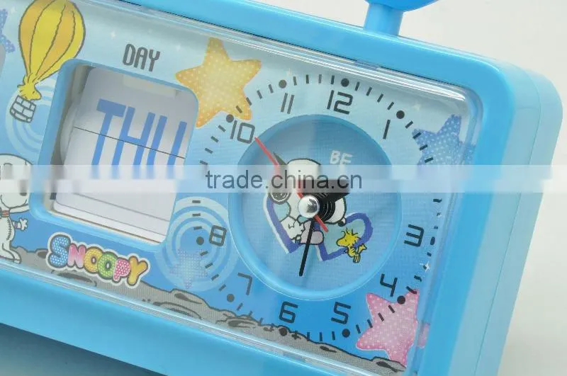 The 2011 new design lovely snoopy plastic calender table clock RD9871-1