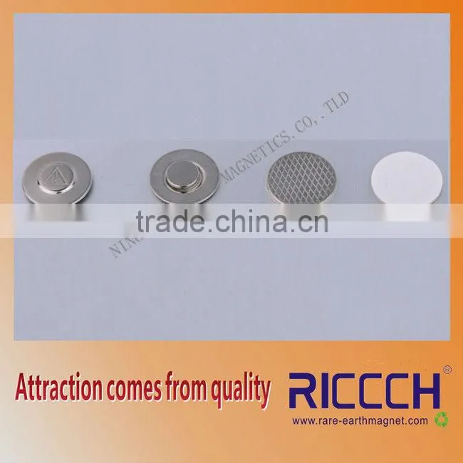 single magnetic name badge