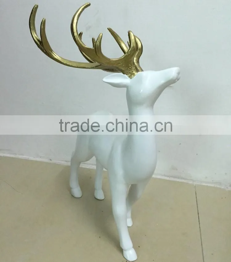Polyresin deer figure decoration