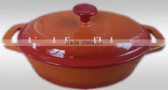 Oval enamel coated cast iron cocotte