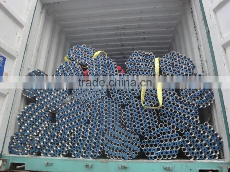 Hot dipped galvanized carbon steel welded pipes