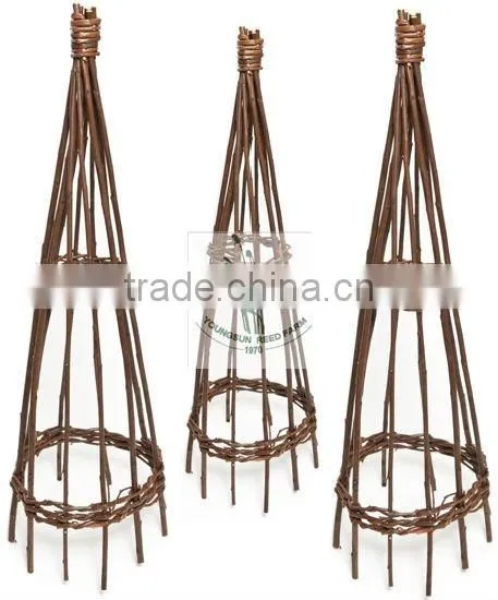 willow obelisk