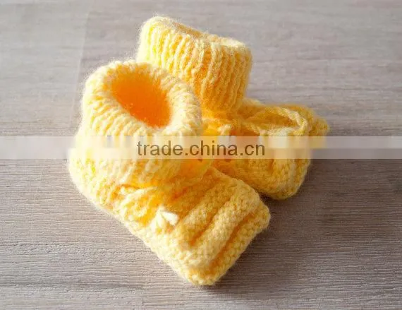 Wholesale Bright Gold Wool Knitting Shoes Toddler Infant Indoor Crochet Shoes